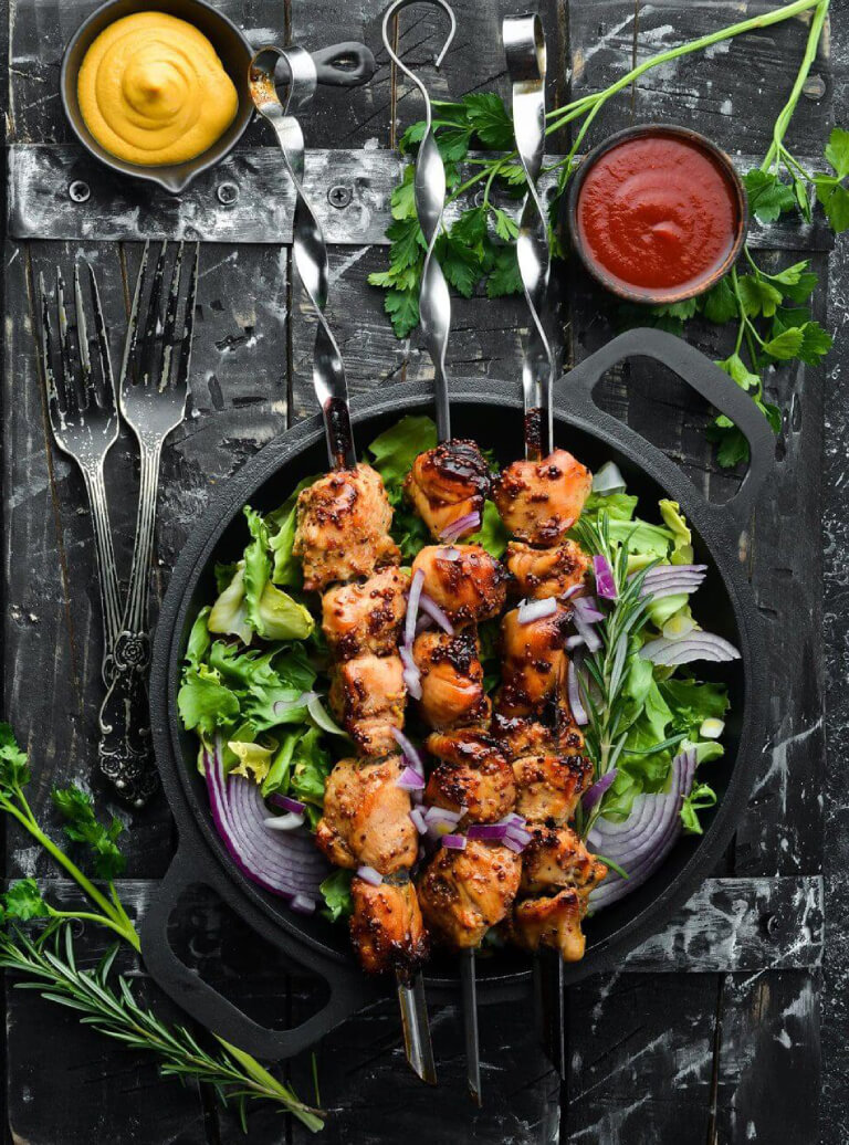 Mediterranean vs. Middle Eastern Food: What’s the Difference? 2 Middle Eastern Food - Presidio Kebab Restaurant chikcen