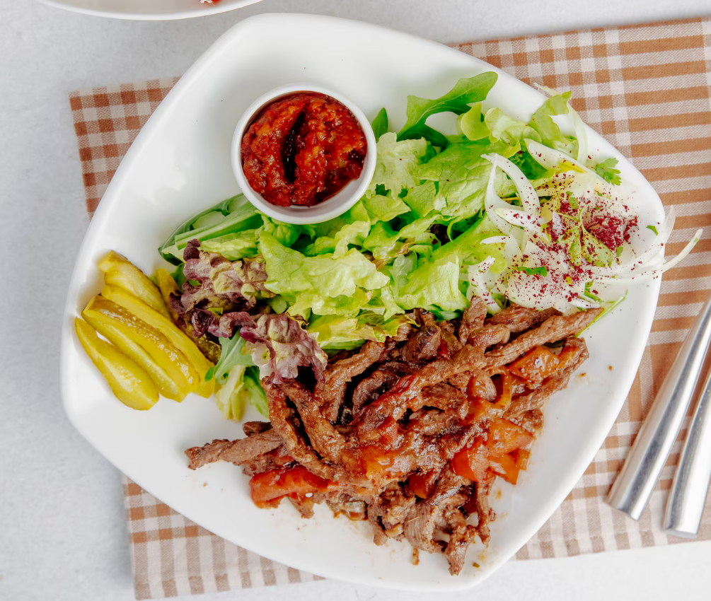 The Difference Between Doner and Shawarma 1 doner salad
